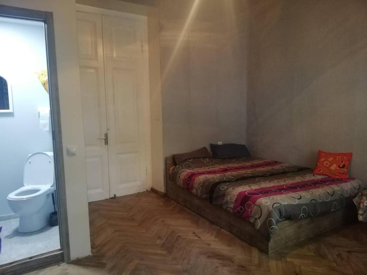 Hostel On Marjanishvili Tbilisi Eksteriør billede