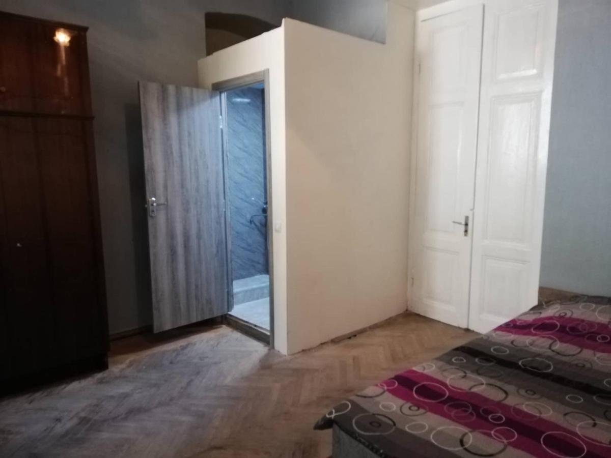 Hostel On Marjanishvili Tbilisi Eksteriør billede