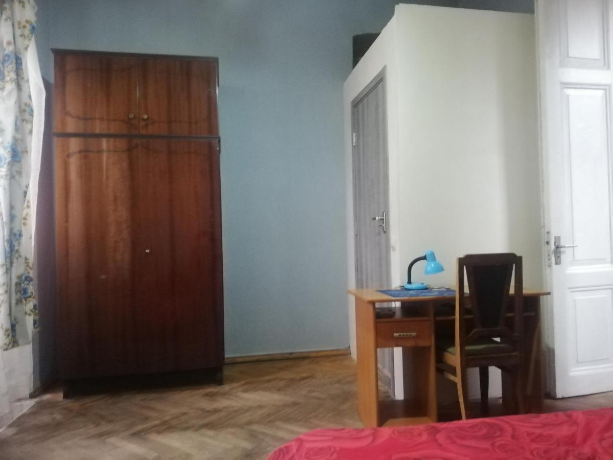 Hostel On Marjanishvili Tbilisi Eksteriør billede